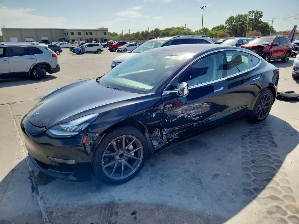 2018 TESLA Model 3