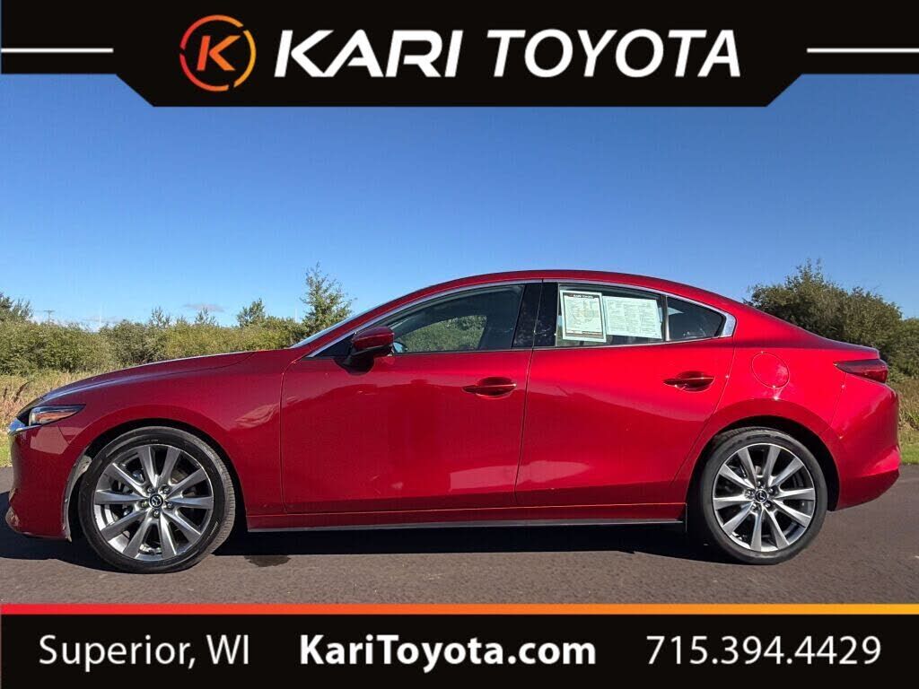 2022 MAZDA Mazda3