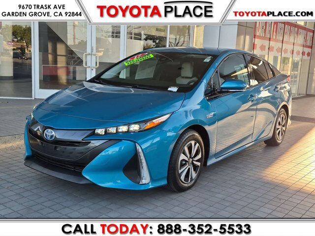 2017 TOYOTA Prius