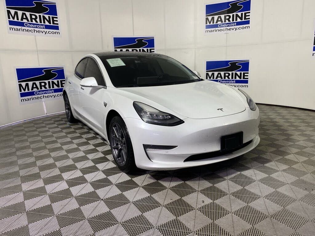 2020 TESLA Model 3