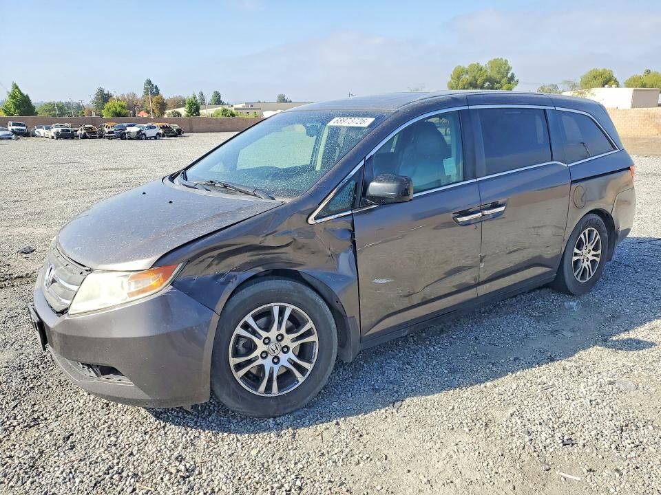 2011 HONDA Odyssey