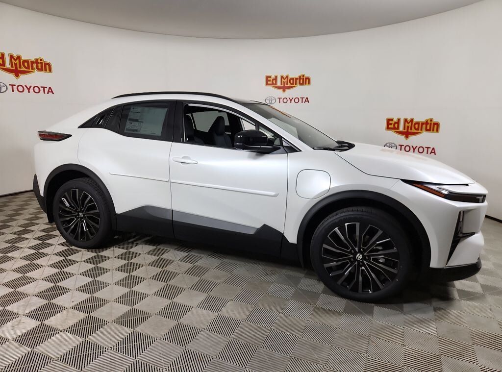 2026 TOYOTA C-HR
