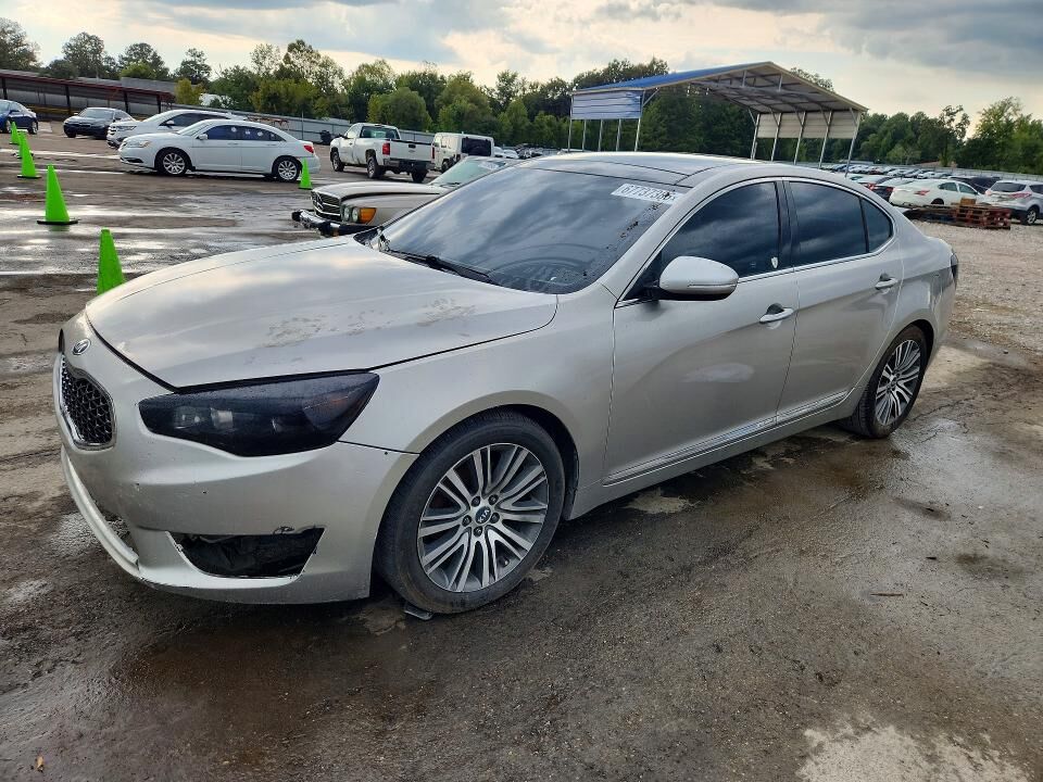 2014 KIA Cadenza