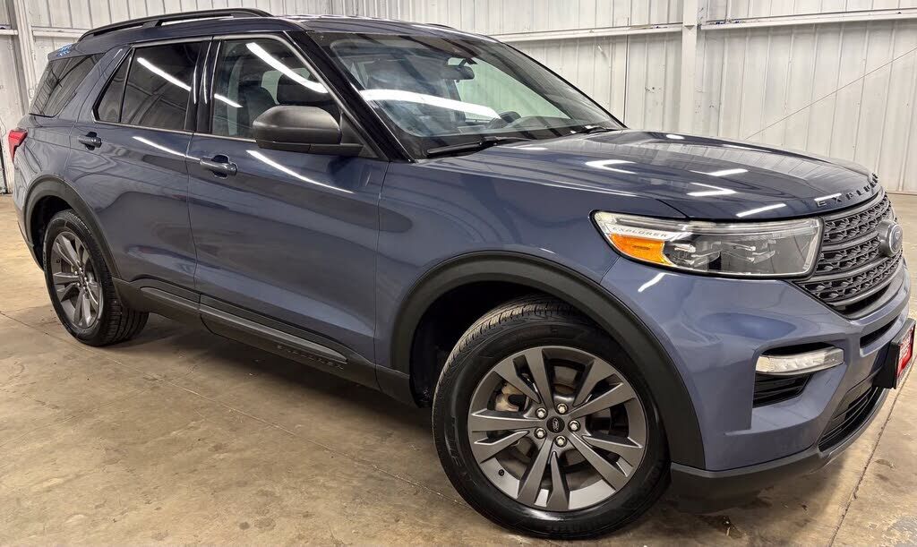 2021 FORD Explorer