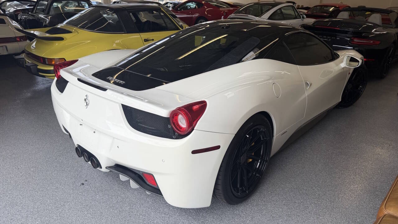 2012 FERRARI 458 Italia