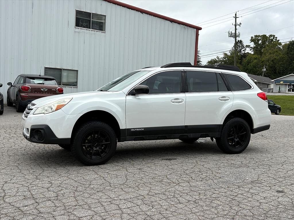 2013 SUBARU Outback