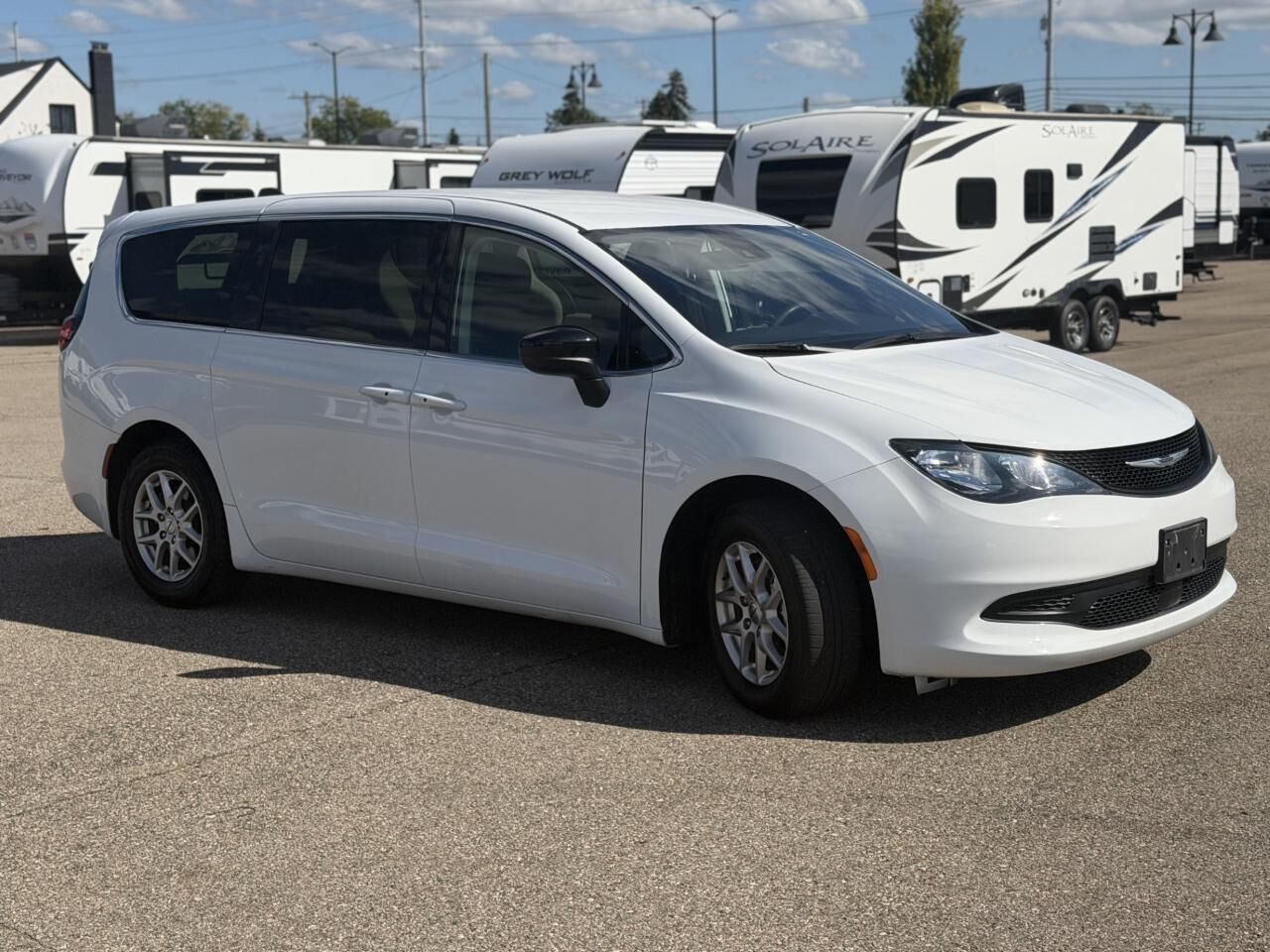 2024 CHRYSLER Voyager