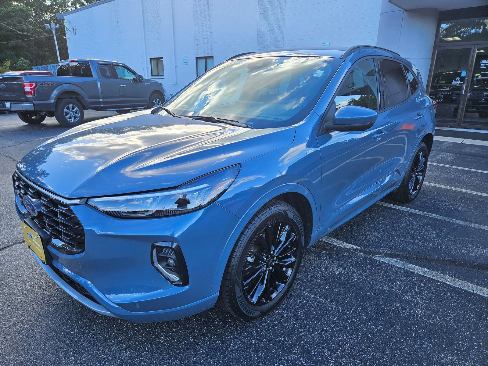 2023 FORD Escape