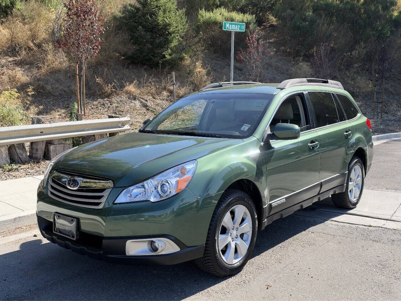 2011 SUBARU Outback