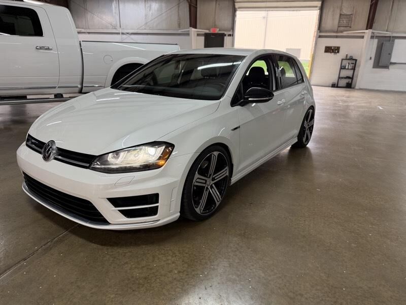 2016 VOLKSWAGEN Golf R