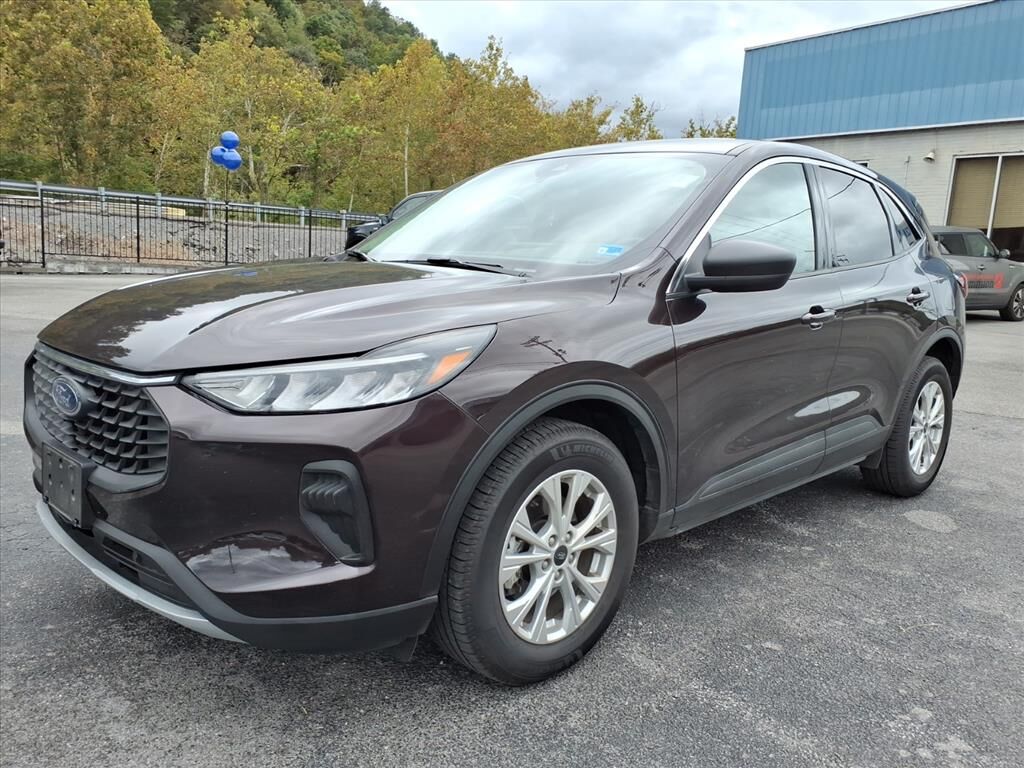 2023 FORD Escape