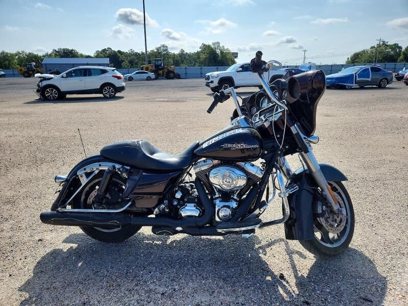 2011 HARLEY DAVIDSON Street Glide