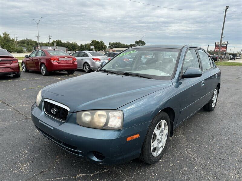 2001 HYUNDAI Elantra