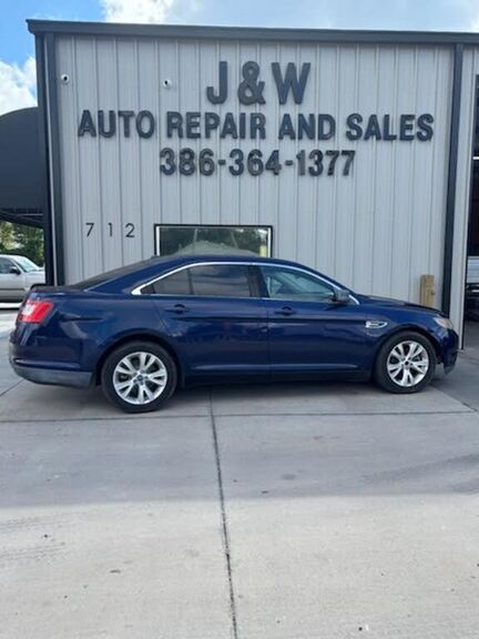 2011 FORD Taurus