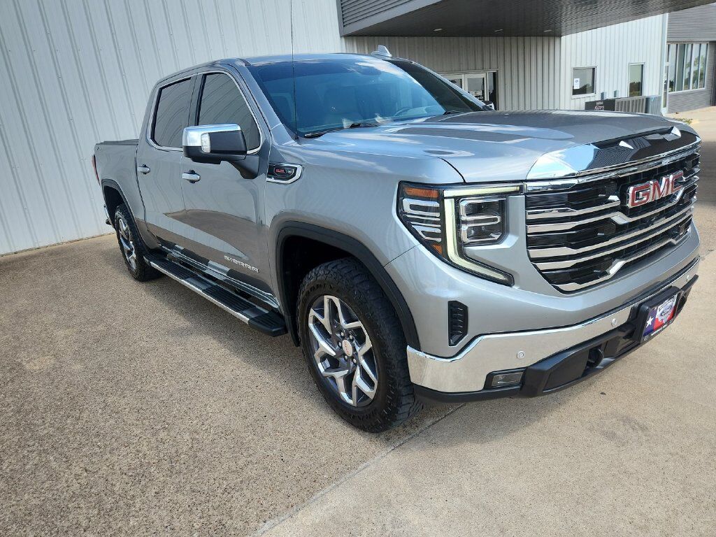 2023 GMC Sierra