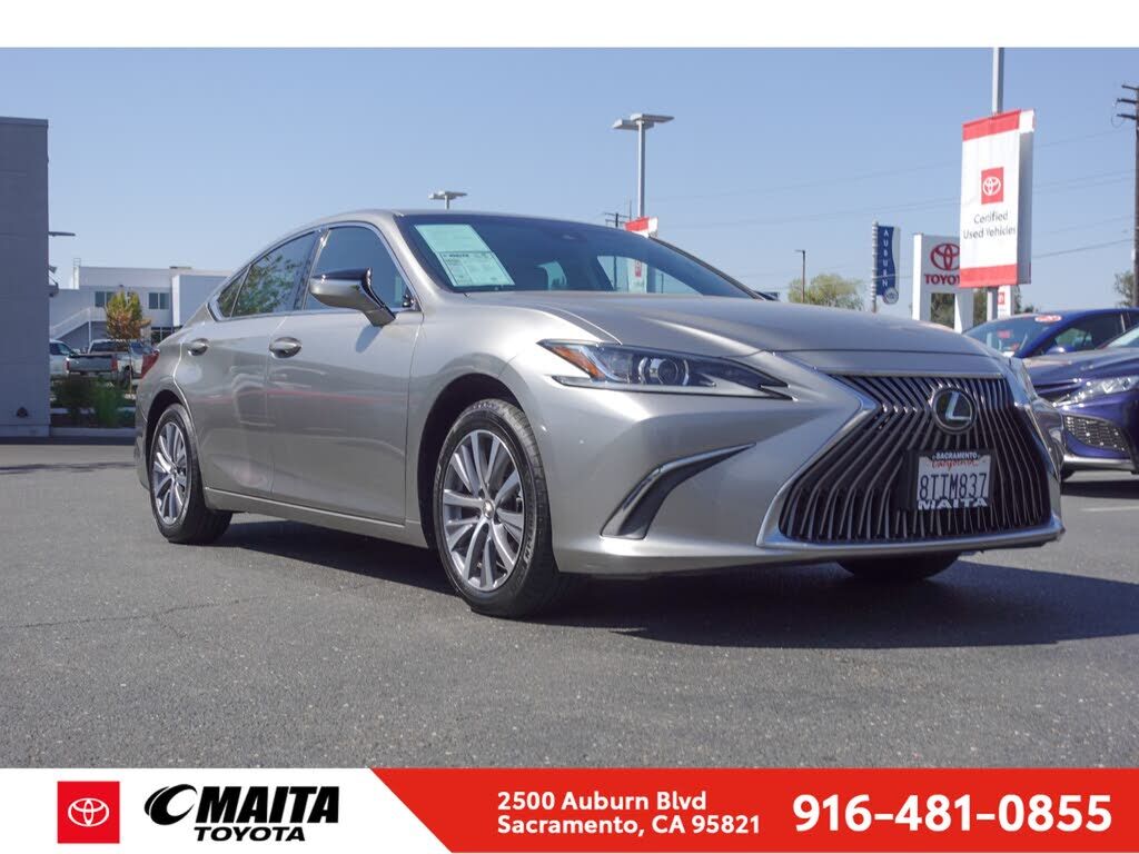 2020 LEXUS ES