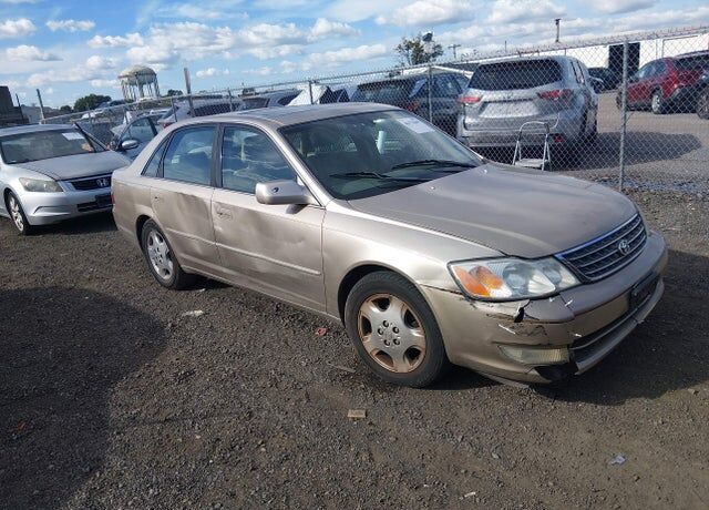 2003 TOYOTA Avalon