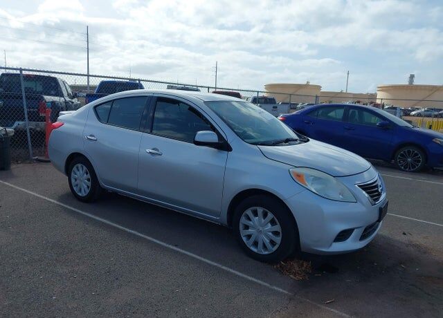 2014 NISSAN Versa