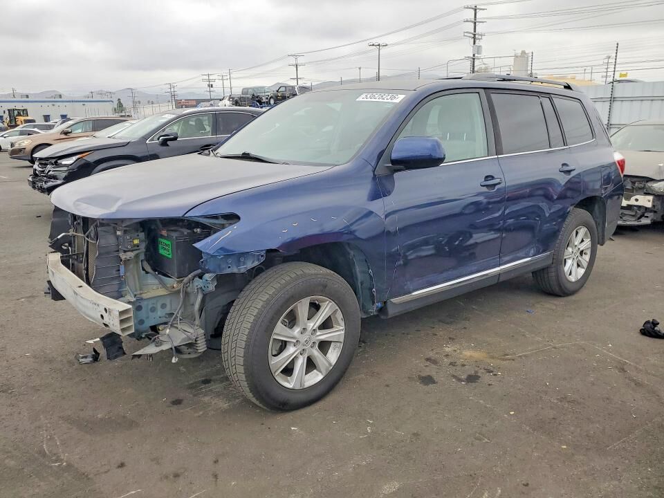 2011 TOYOTA Highlander