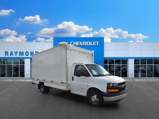 2021 CHEVROLET Express
