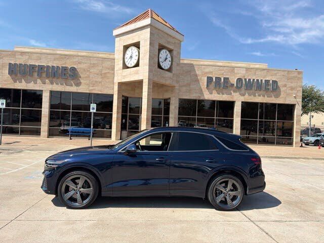 2022 GENESIS GV70