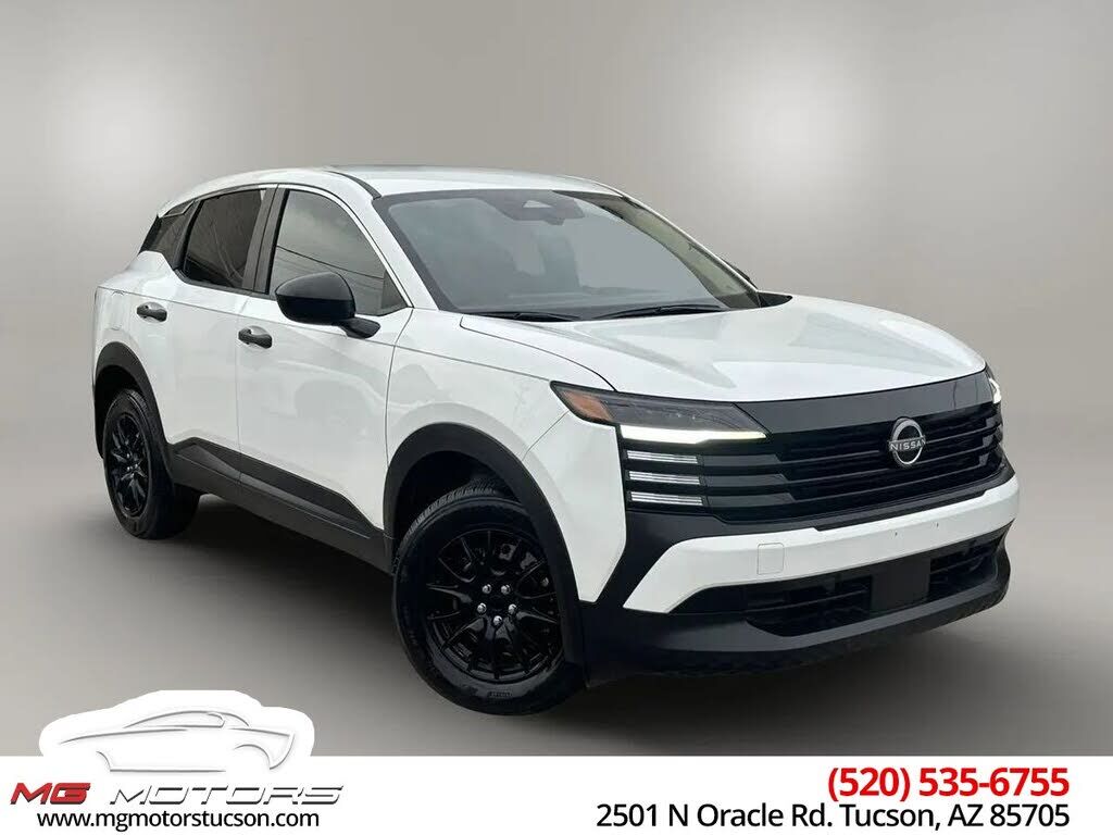 2025 NISSAN Kicks