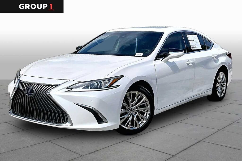 2020 LEXUS ES