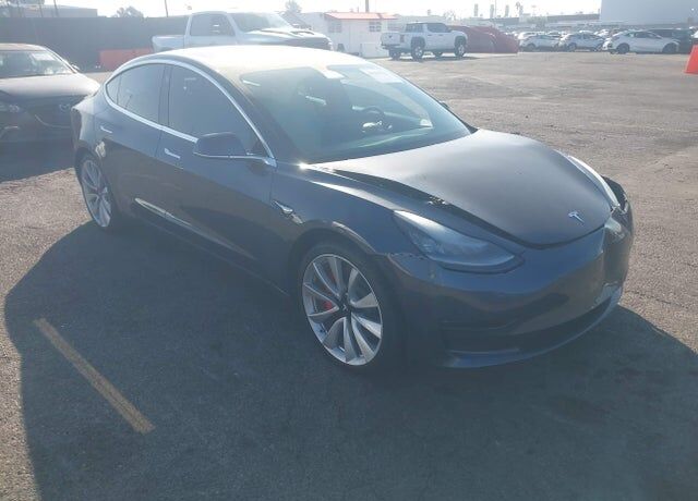 2018 TESLA Model 3