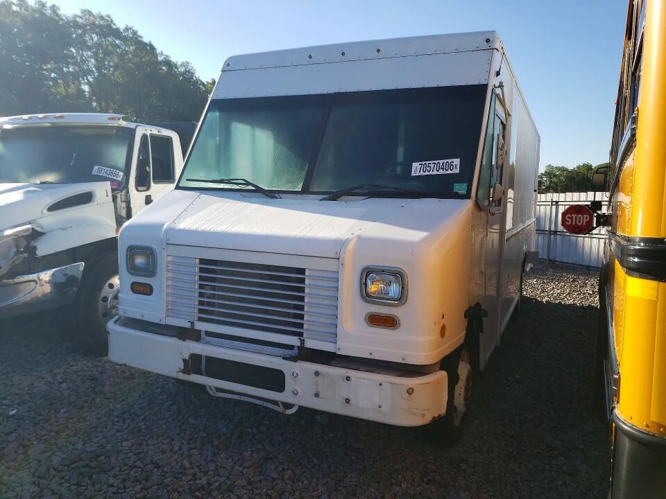 2015 FORD Commercial Chassis
