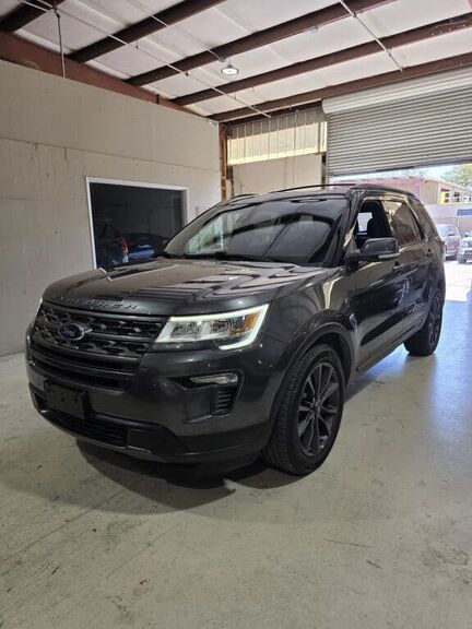 2018 FORD Explorer