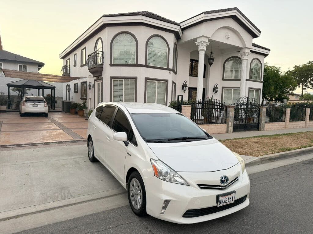 2012 TOYOTA Prius