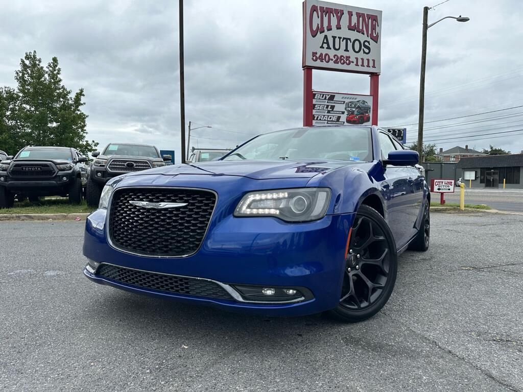 2019 CHRYSLER 300