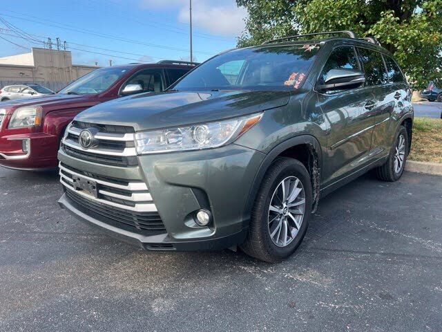 2017 TOYOTA Highlander