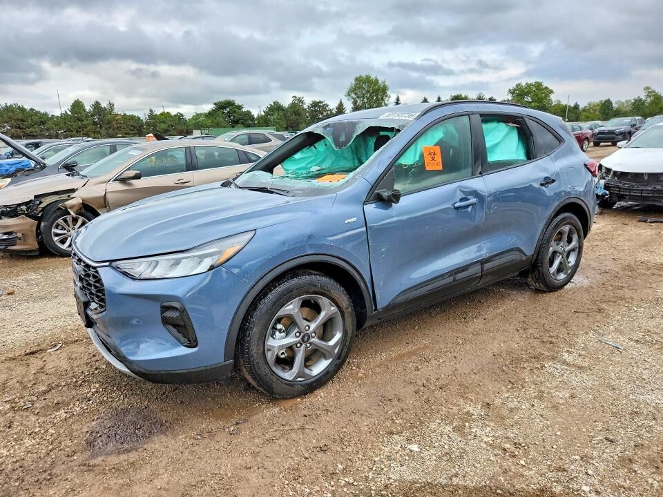 2025 FORD Escape