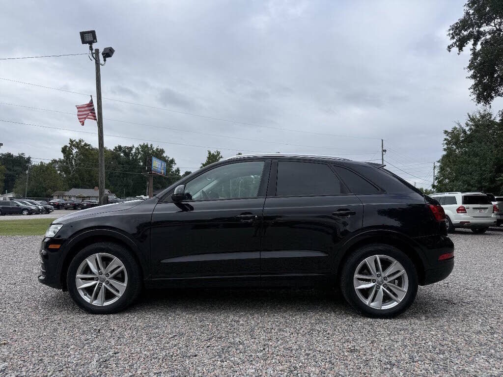 2017 AUDI Q3