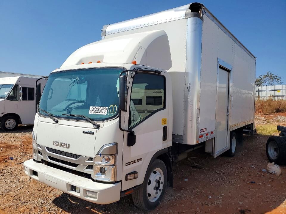 2023 ISUZU NPR-HD