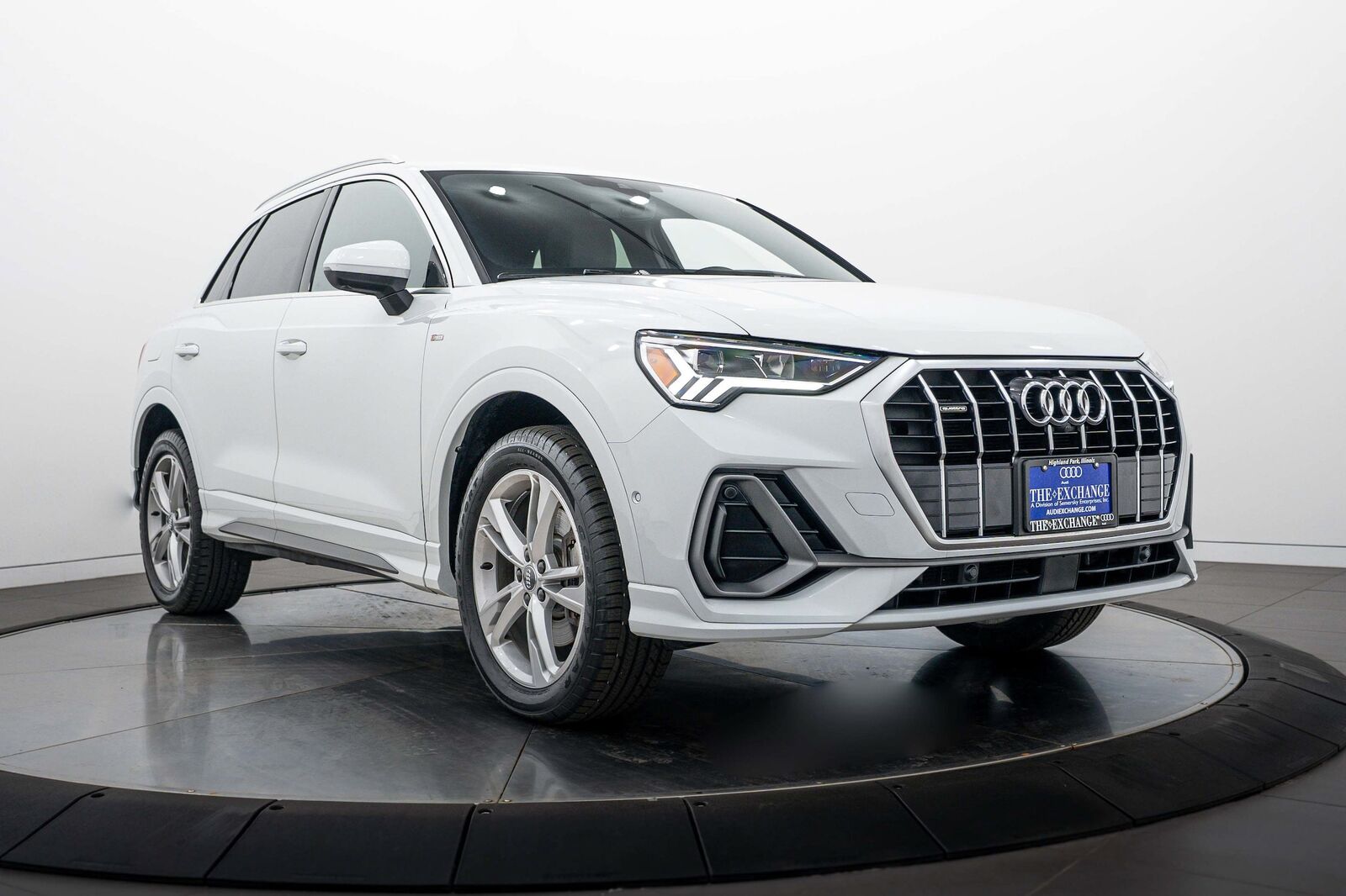2019 AUDI Q3