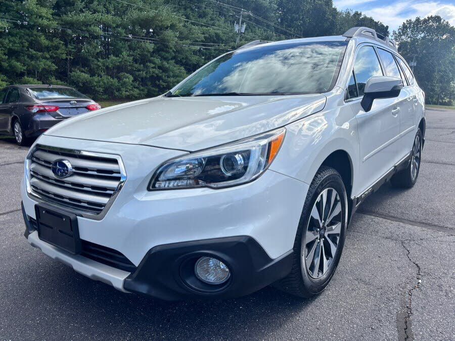 2015 SUBARU Outback