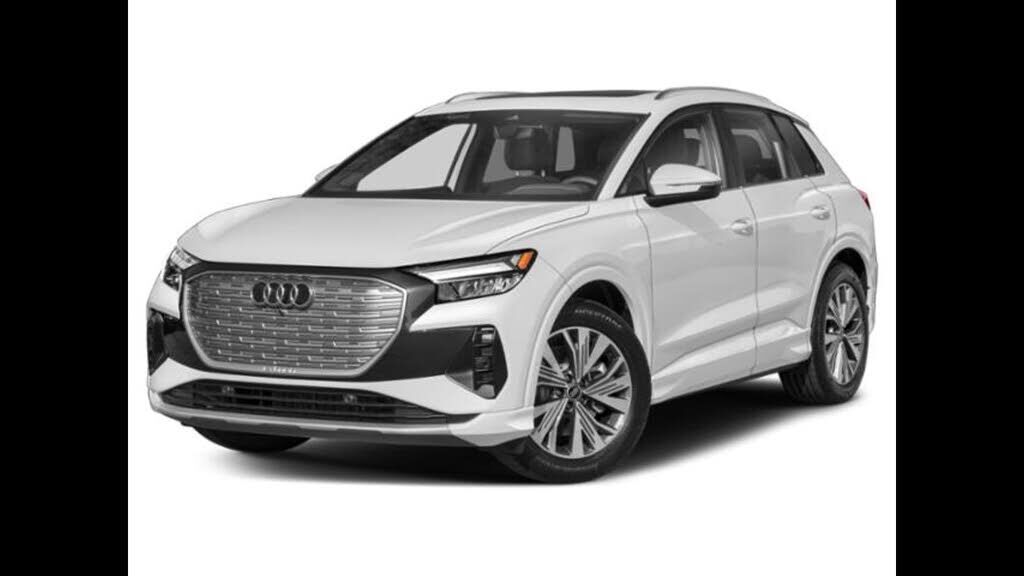 2023 AUDI Q4