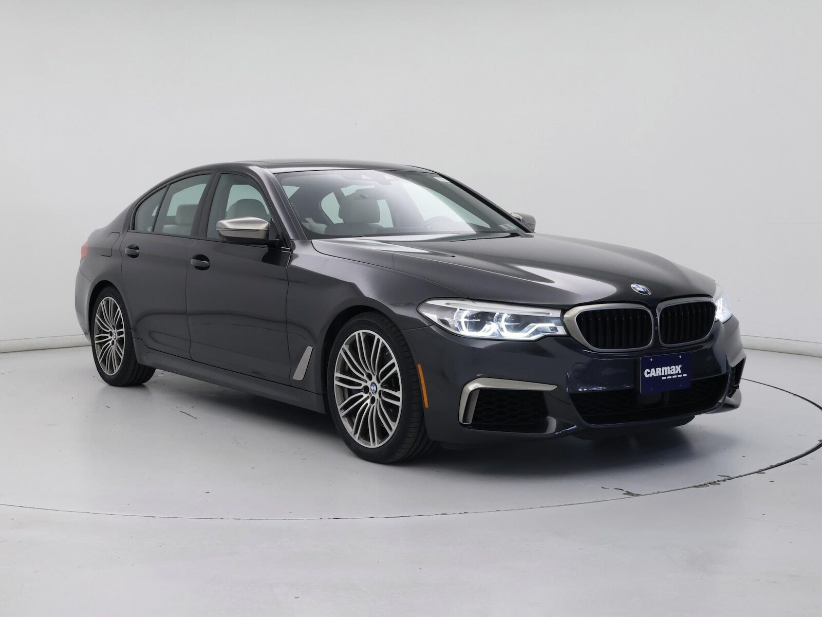2019 BMW M550i