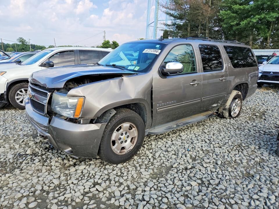 2011 CHEVROLET Suburban