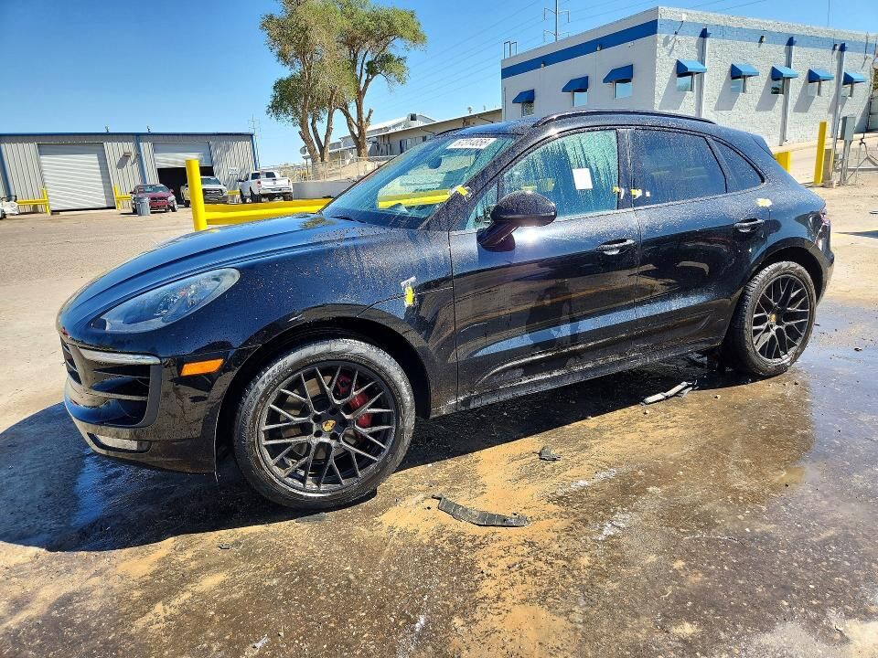 2018 PORSCHE Macan