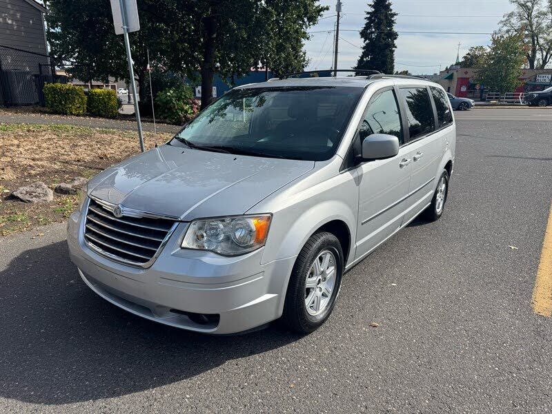 2010 CHRYSLER Town and Country