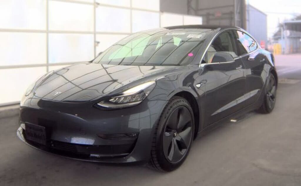 2018 TESLA Model 3