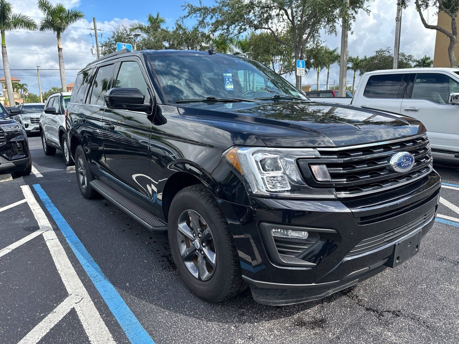 2021 FORD Expedition