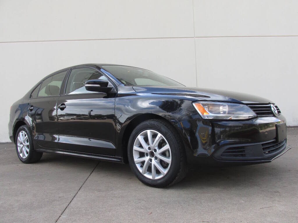 2011 VOLKSWAGEN Jetta