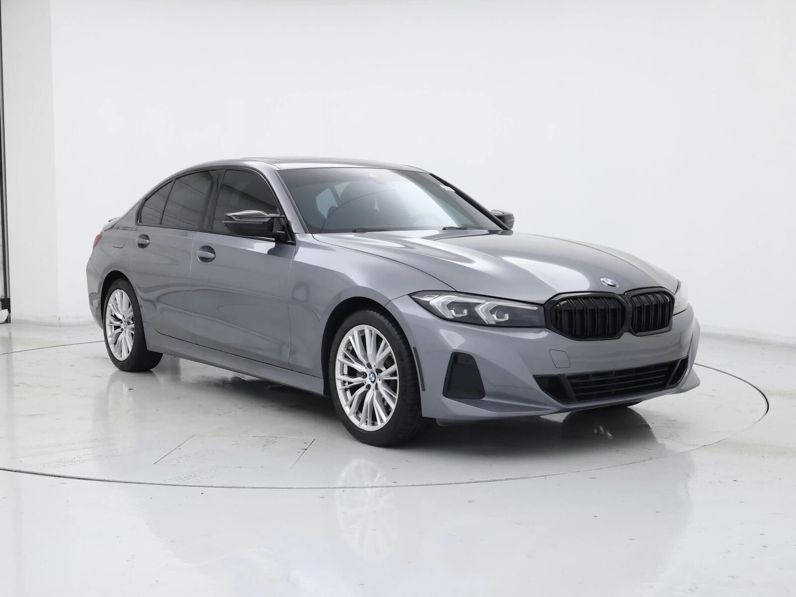2023 BMW 330i