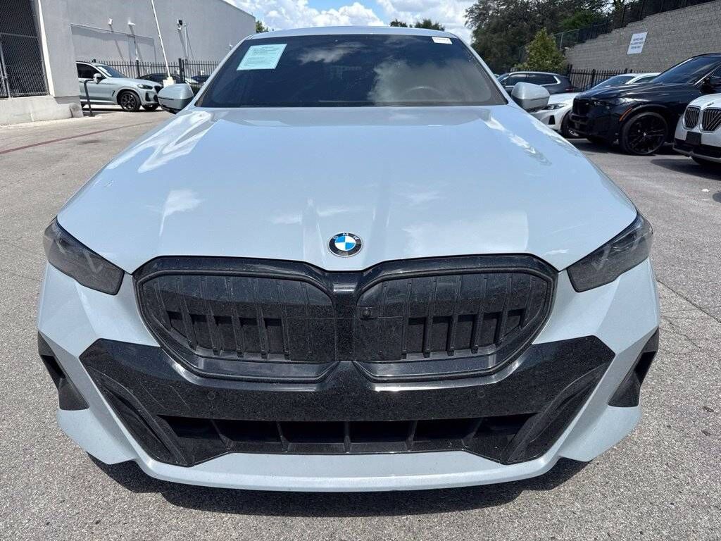2024 BMW 530i