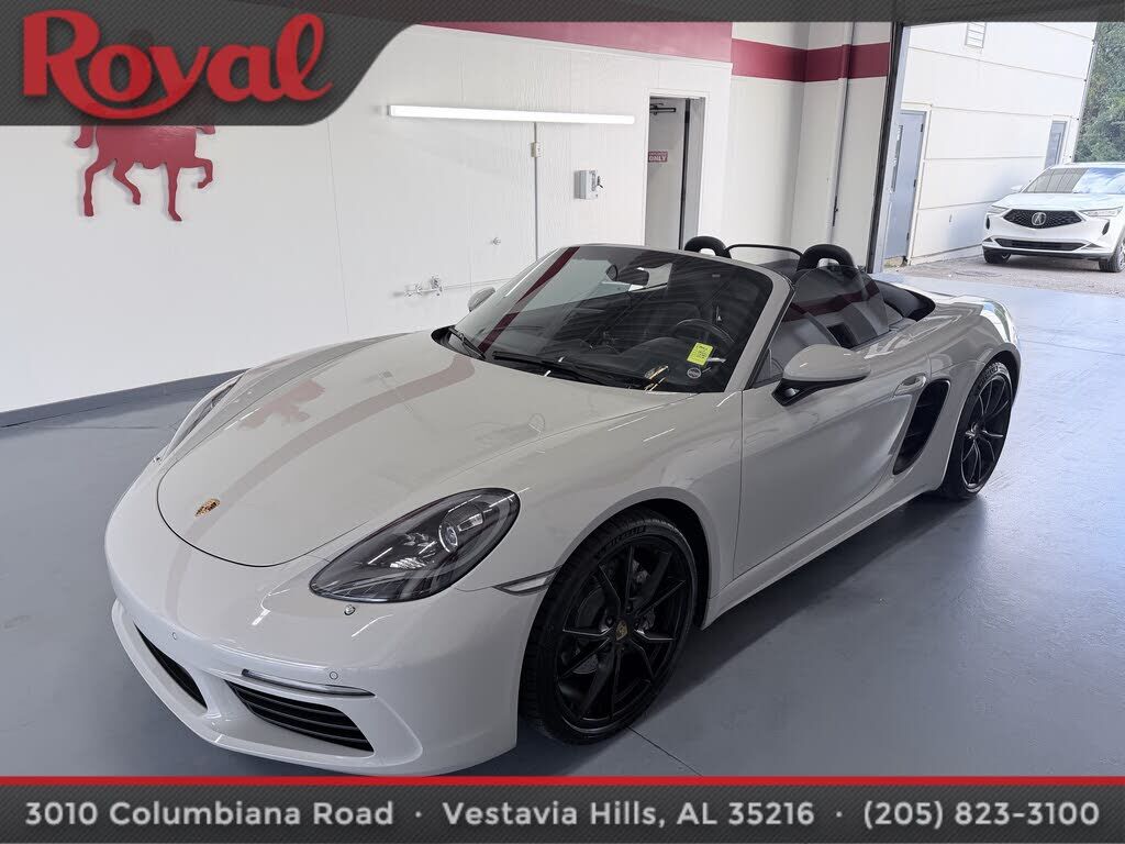 2019 PORSCHE 718