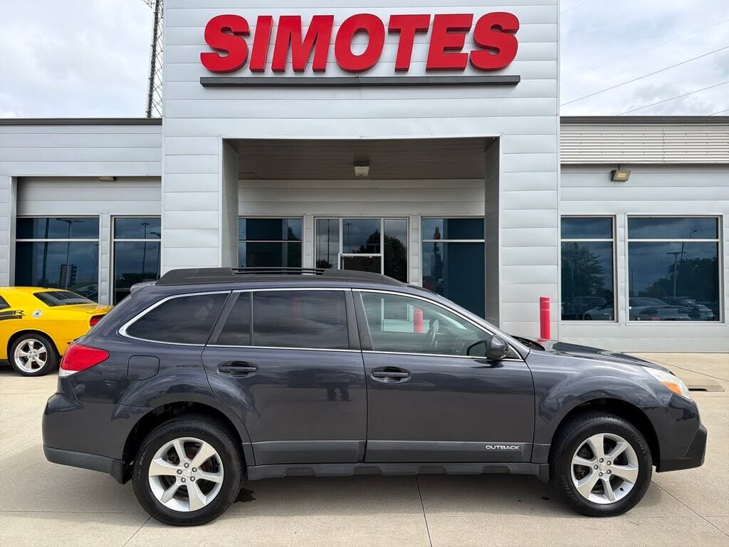 2013 SUBARU Outback